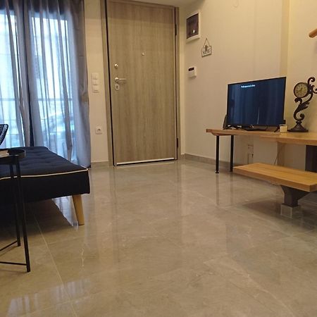 Minimal Two-Floor Apartment Thessaloníki Eksteriør bilde