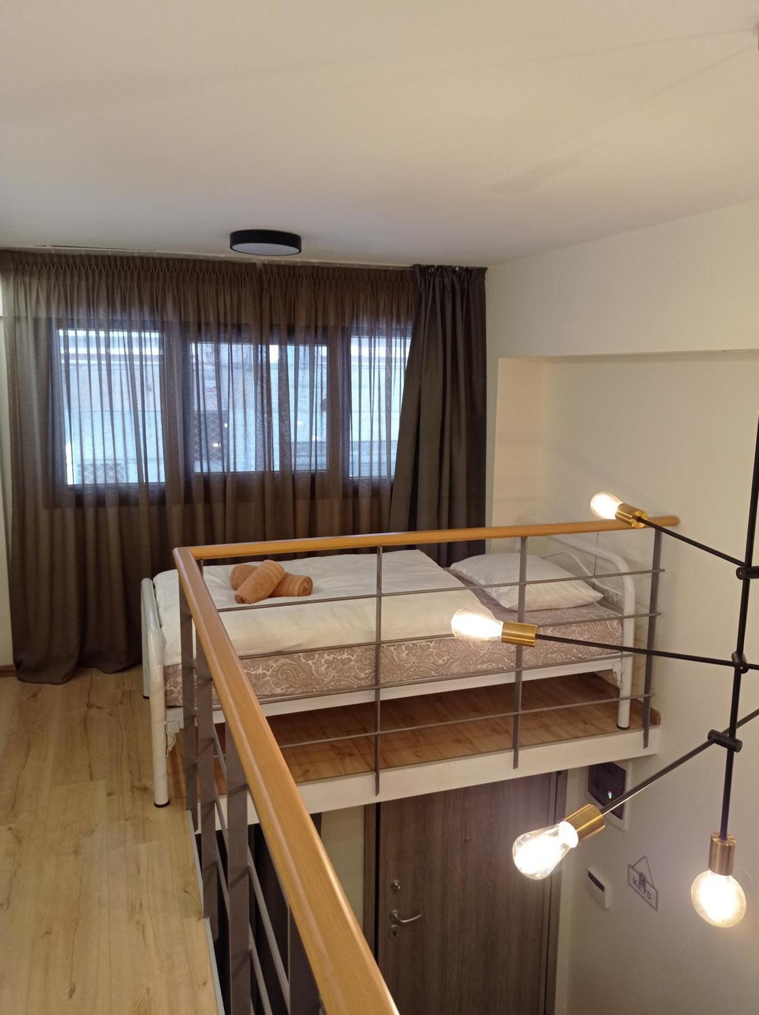 Minimal Two-Floor Apartment Thessaloníki Eksteriør bilde