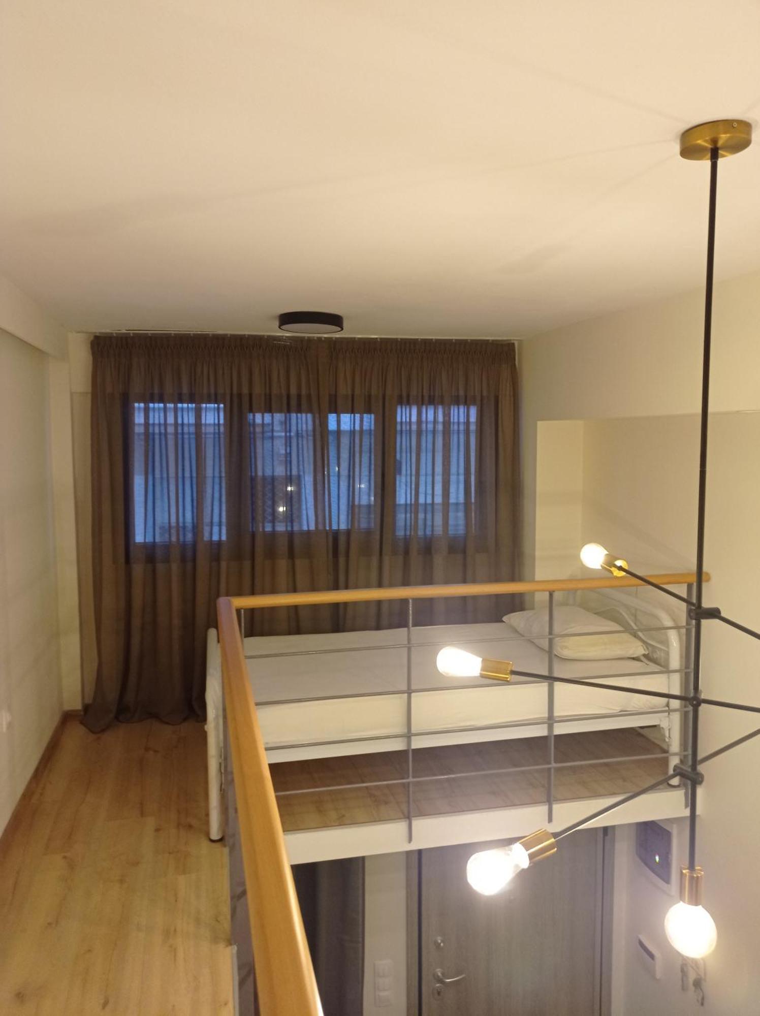 Minimal Two-Floor Apartment Thessaloníki Eksteriør bilde